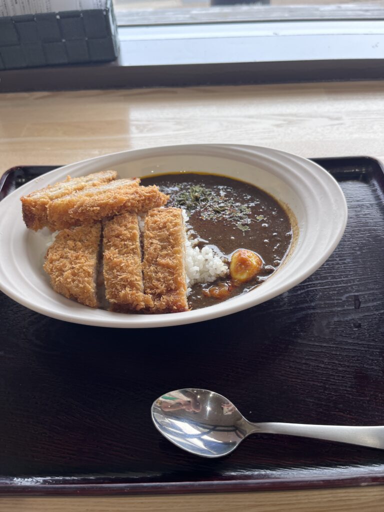 サウナ後のカツカレー